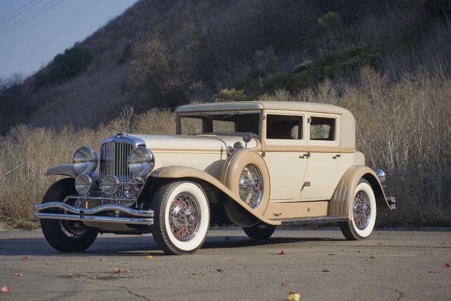  Duesenberg J232/2261 Arlington Sedan LWB by Derham 1930 года  (фото 1 из 13)